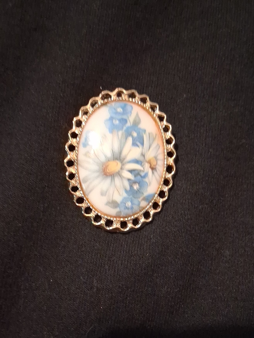 Gold-Tone Floral Cameo Brooch with Blue and White Daisy Monet Floral Daisy